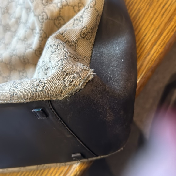 Authentic Gucci purse - Picture 7 of 7